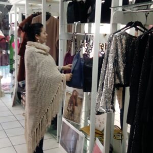 Εσάρπα πλεκτή μπεζ